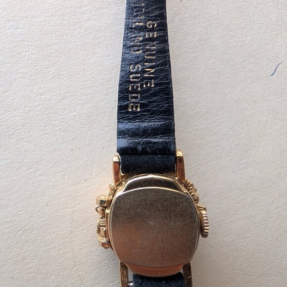 VINTAGE SHEFFIELD LADIES WATCH WITH FLORAL GOLD COVER - Picture 3 of 3